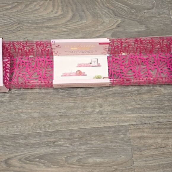 Elle & Jane Set of 2 Acrylic Floating Wall Shelves - Pink Hearts - Picture 6 of 7